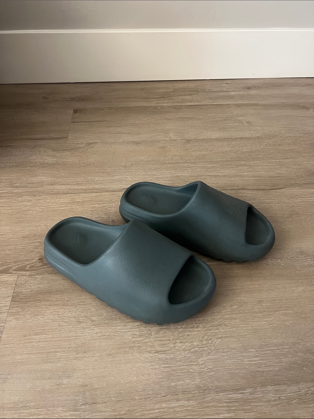 Yeezy Slides